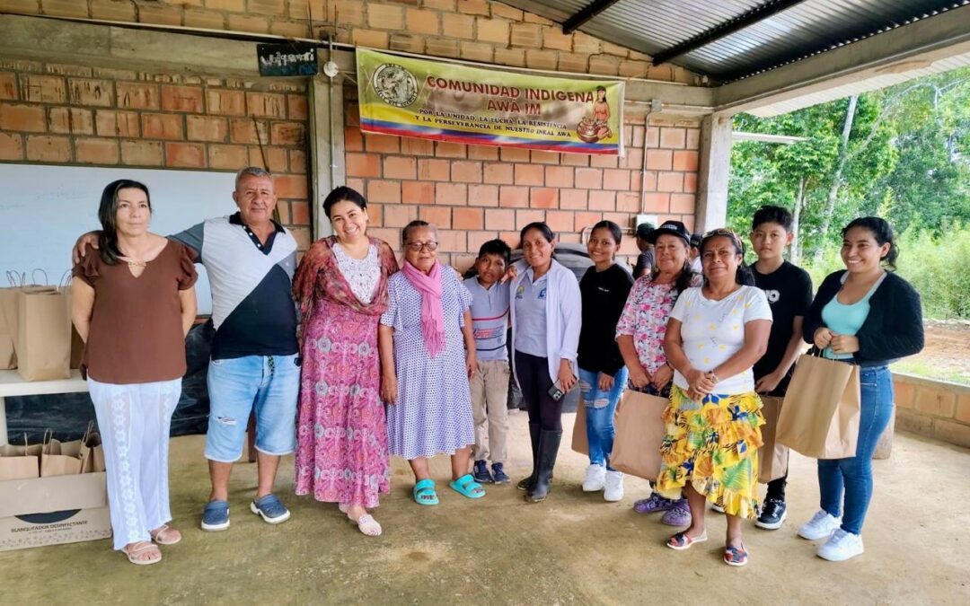 Entre hilos, colores, diseños y cicatrices, las mujeres indígenas Awá tejen futuro