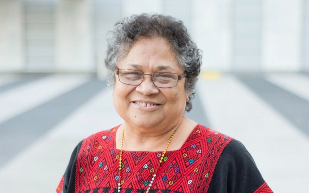 Myrna Cunningham recibe el Premio Azul Zero por su destacada contribución a los derechos de los Pueblos Indígenas y la salud pública